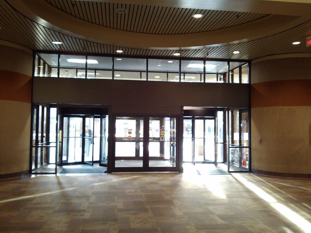 39-Binswanger Glass - Storefronts & Entrances (30)