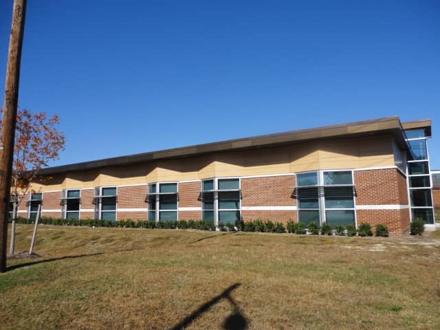 Lake Taylor 4