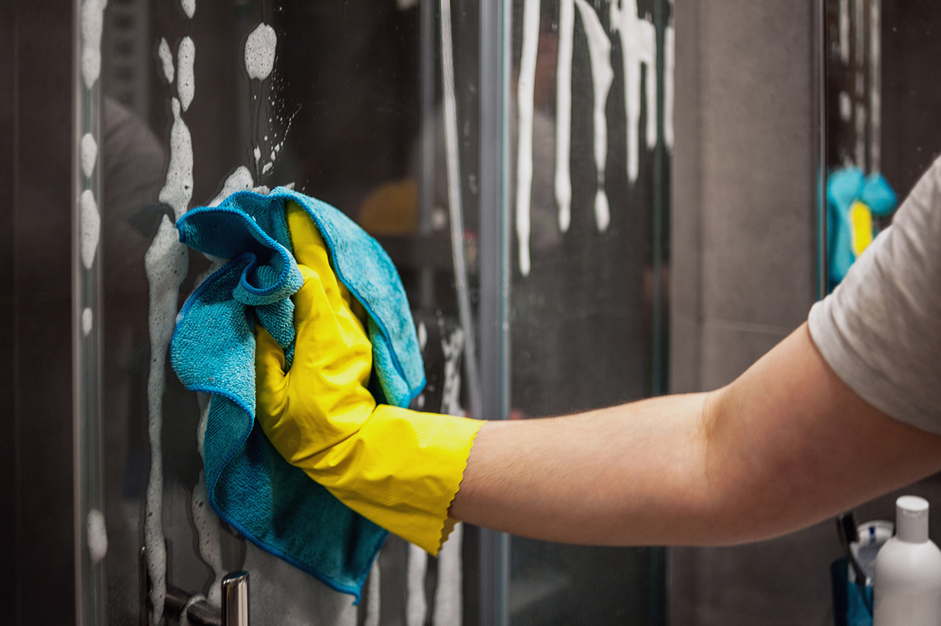 How to Clean Shower - Binswanger Glass