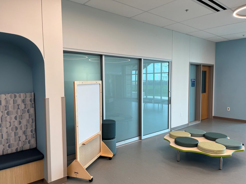 School New Braunfels TX – Glazing by Binswanger Glass Mayfair Elementary School New Braunfels TX - Glazing by Binswanger Glass