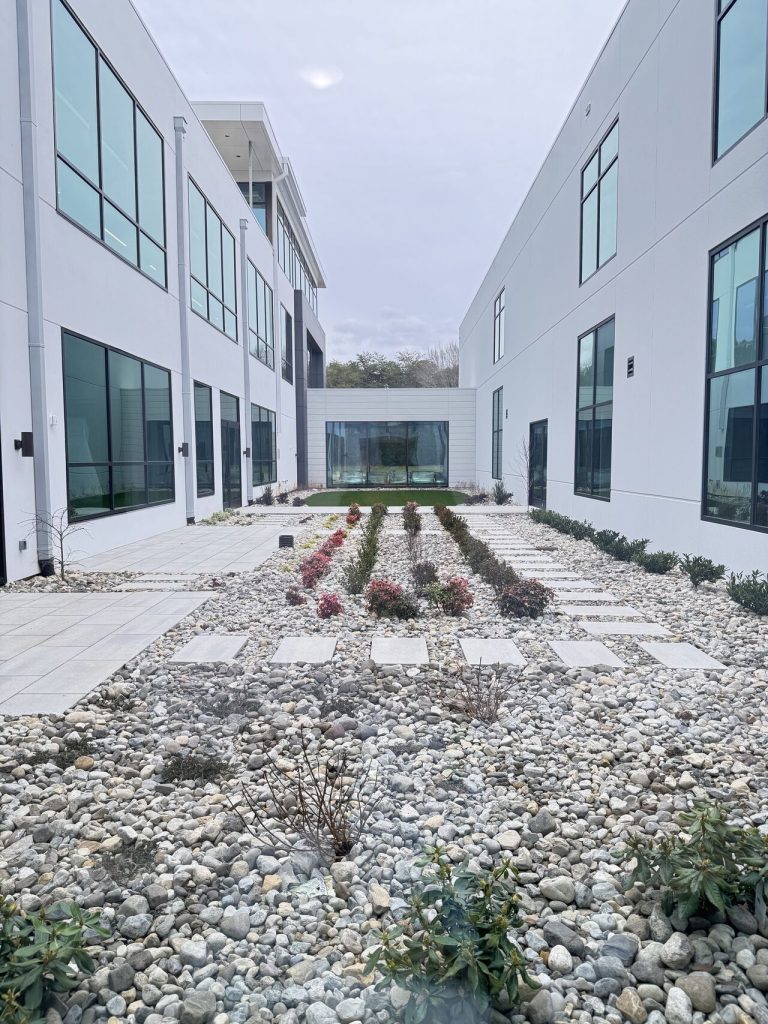 Schubert North America Binswanger Glass (2)