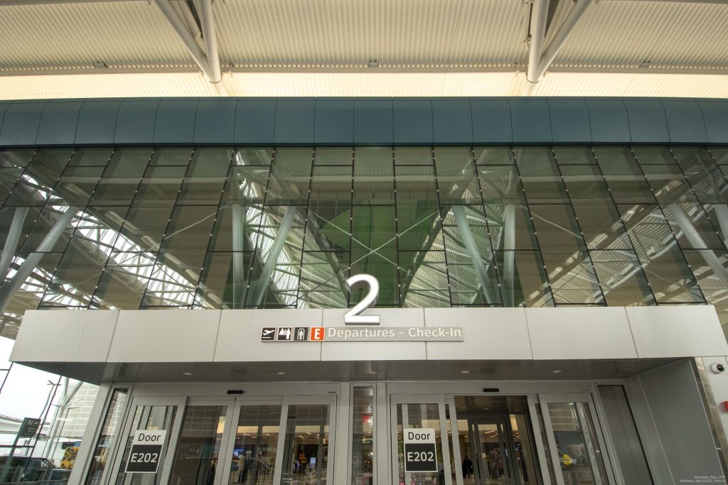 George Bush Intercontinental Airport ITRP - Binswanger Glass